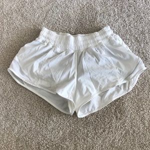 Lululemon Hotty Hot II 2.5” Running Shorts